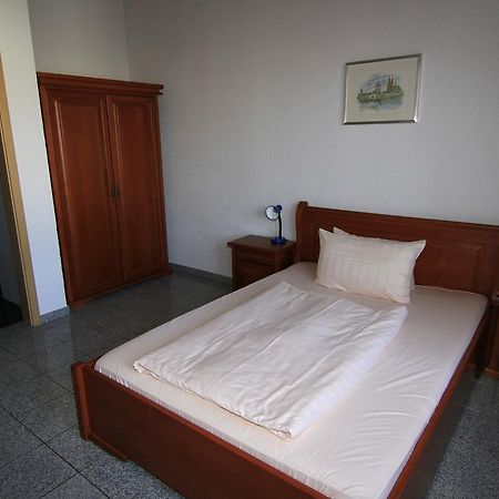 Hotel Avalon Landstuhl Bagian luar foto